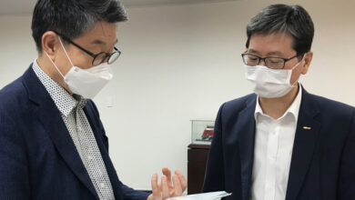 Photo of 아버지 숨지고 아들·손주 등 28명 감염…미 가족 ‘코로나 비극’