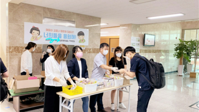 Photo of 칠곡 석적고등학교 코로나19 거리두기 실천 응원!!