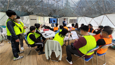 Photo of 어드벤티어링이 뭐죠? 옥계중 동아리 OK소나무 어드벤티어링 숲 체험 실시