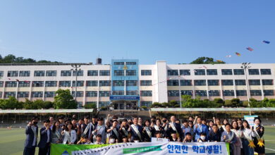 Photo of 구미교육지원청, 학생안전자원봉사자회 연합 중학교 교통안전지도 봉사활동