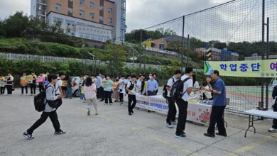 Photo of 김천교육지원청, 성의중학교서 ‘학업중단 예방의 날’ 캠페인 전개 지역사회와 함께하는 맞춤형 지원·상담 홍보